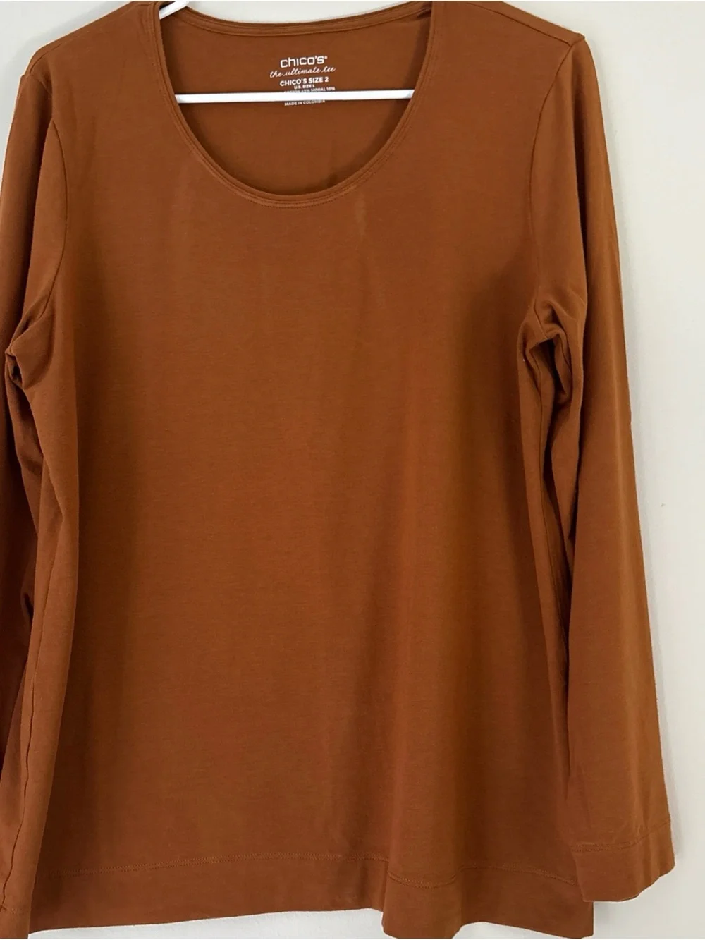 Chico's Long Sleeve Scoop Neck Top in Brick - Picture 1 of 4